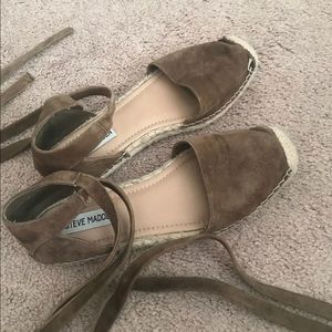 Steve Madden flat